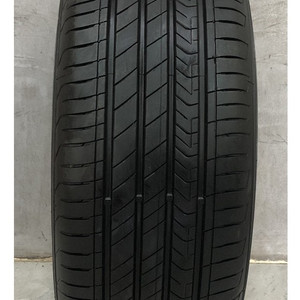 중고타이어 금호타이어 솔루스 TA91(마제스티9) 215/55R17 셀토스 K5