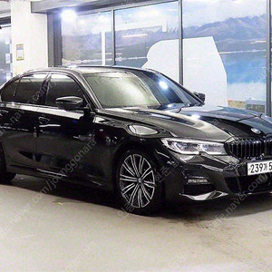 BMW 3시리즈 중고 BMW 중고 BMW 3시리즈 중고차 할부가능 검정색 2020년식 35,975km 320i M 스포츠 꼼꼼한 차량점검