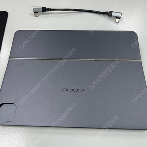 DOQO 아이패드 키보드 케이스 팝니다