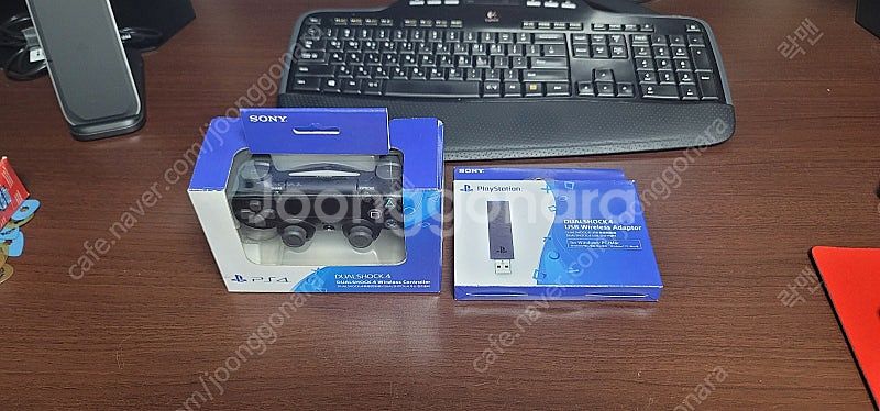 듀얼쇼크4 + 듀얼쇼크4 USB 무선 어댑터 팝니다--2