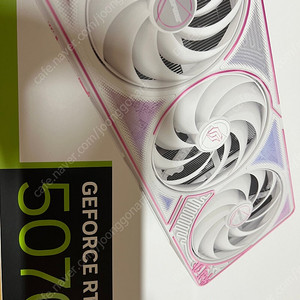 컬러풀 rtx 5070ti ultra oc white d7 16gb