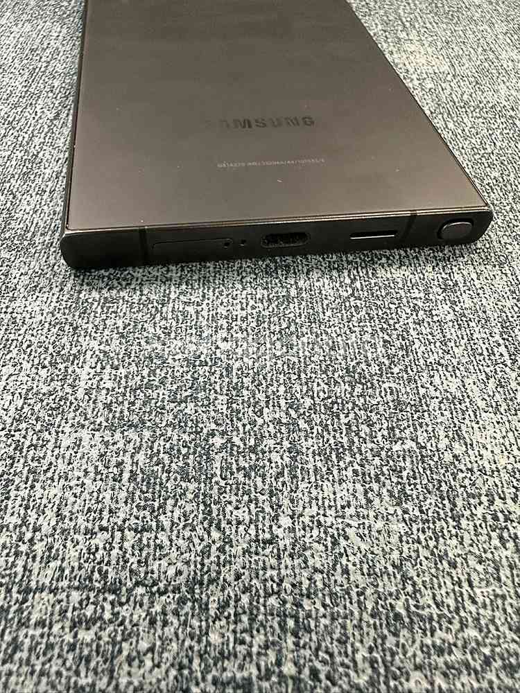 갤럭시S24울트라 256G 블랙 24년 5월개통 무잔상...--9