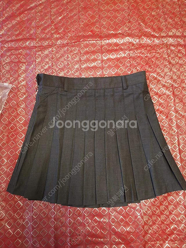 톰브라운 스커트 그레이 금색단추 1사이즈(66)--0