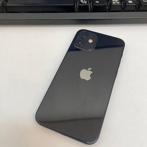 아이폰12미니 블랙 64GB 상태좋은 중고18만팝니다.
