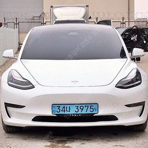 흰색 모델3중고 테슬라 중고 롱 레인지 중고차리스 중고리스할부 36,644 km