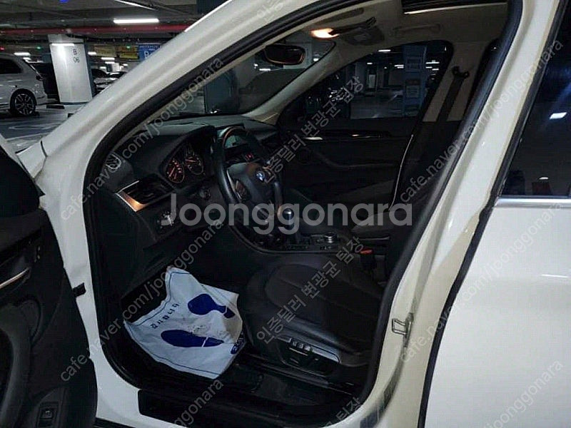 BMW X1 중고 BMW X1 중고차 SUV 중고 흰색...--9