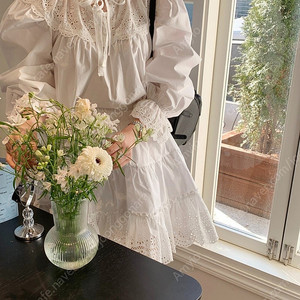 바이씨니 프라하 블라우스 새상품