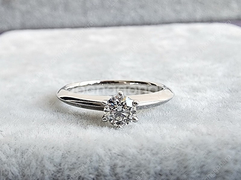 (정품)티파니앤코 6발 프롱세팅 웨딩링 0.25ct 8...--2