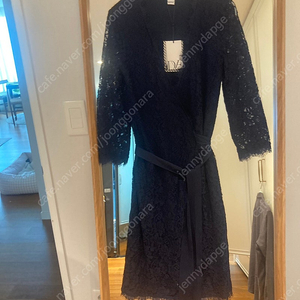 dvf 네이비 레이스 랩 드레스