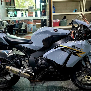 CBR1000RR 파이어블레이드