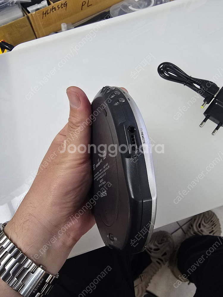 소니 cdp 휴대용 제품 d-e990 판매합니다--4