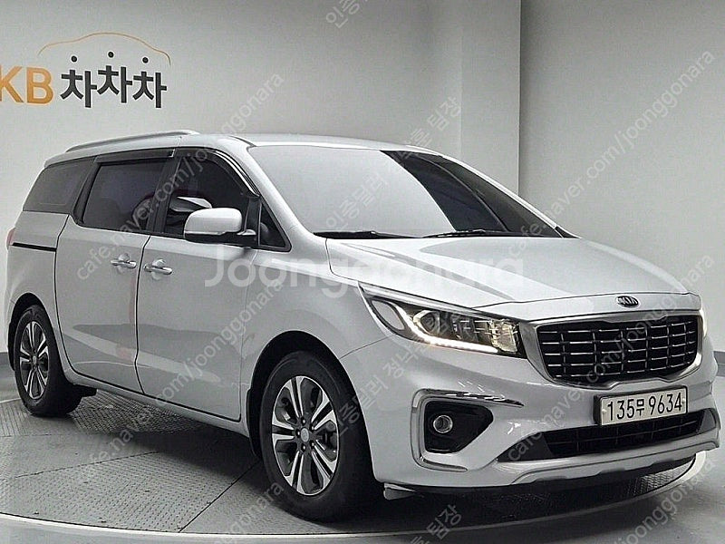 더뉴 카니발 중고 가격 중고 카니발 은색 2019년식 ...--5