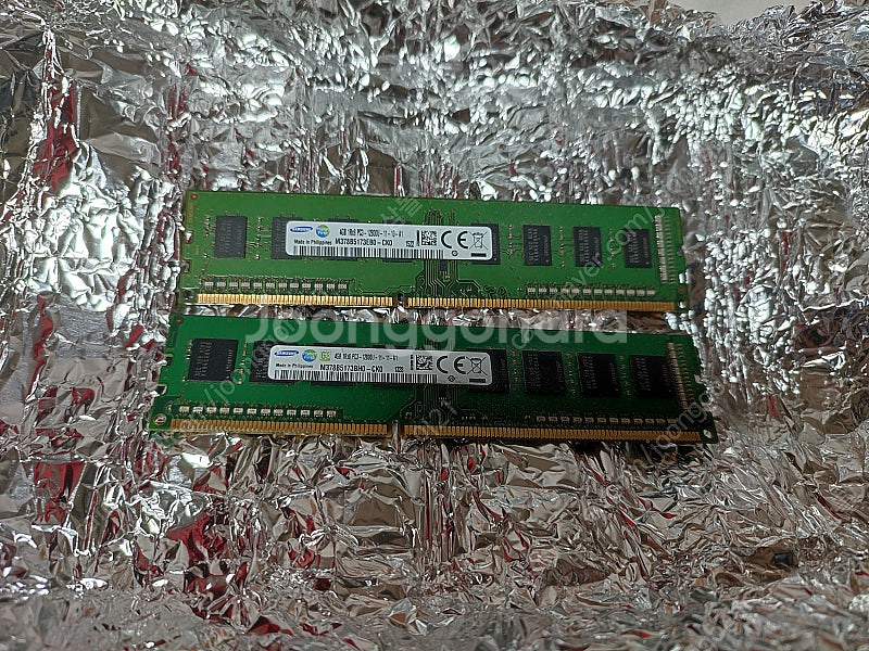 ddr3 4G 12800 단면램 2장 판매합니다.--0