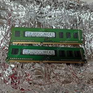 ddr3 4G 12800 단면램 2장 판매합니다.