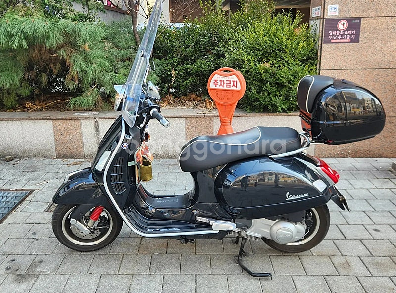 베스파 GTS300 SUPER 팝니다.--0