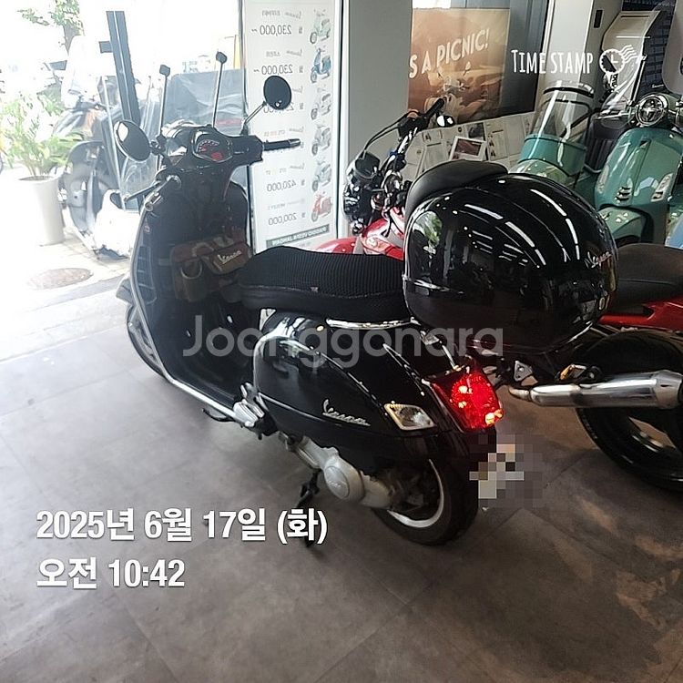 베스파 GTS300 SUPER 팝니다.--2