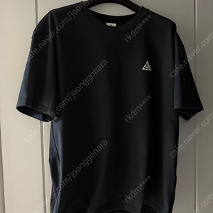 나이키 acg 루즈핏 반팔 xxl 사이즈