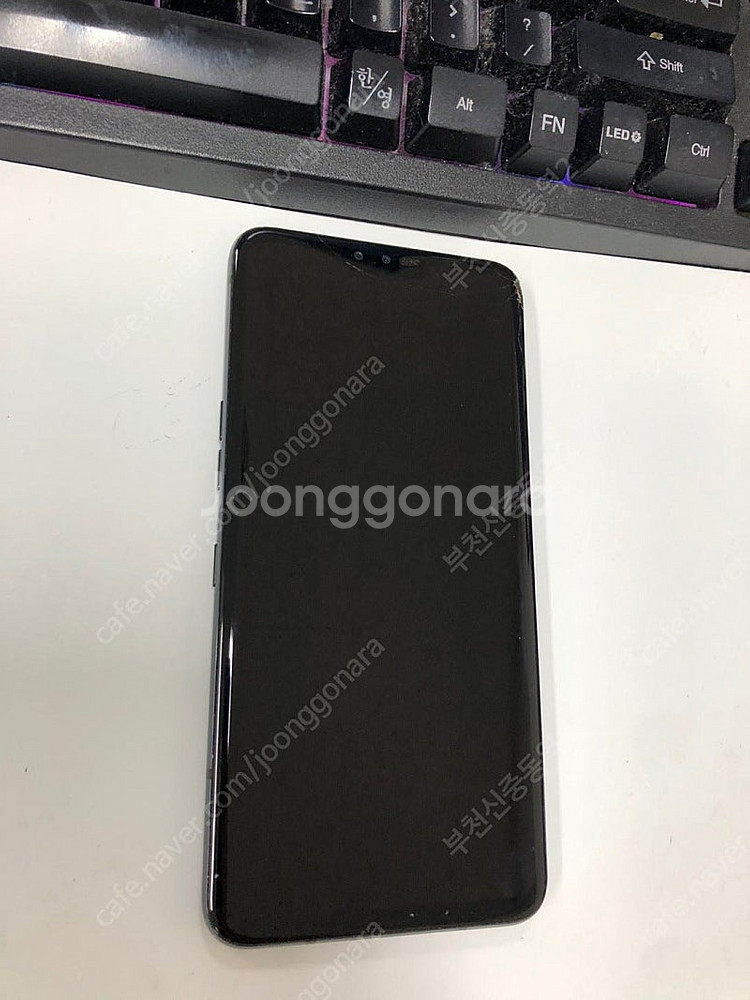 188082 KT V50 5G 블랙 128GB 액정약간...--2