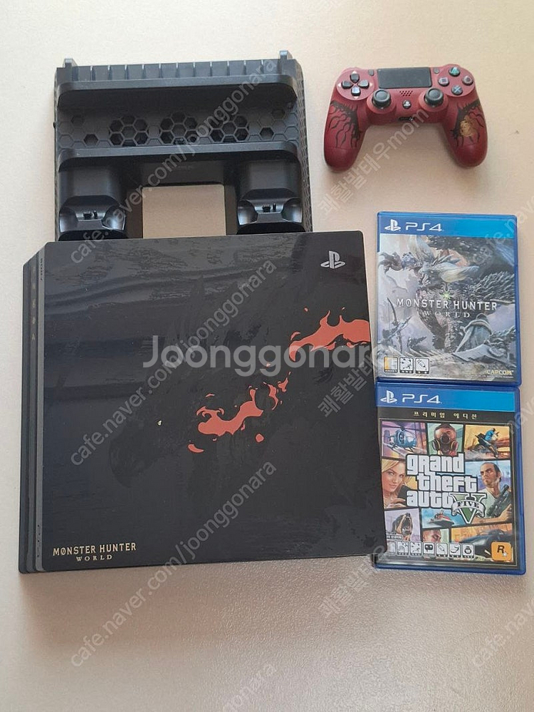 PS4 PRO 몬스터헌터 에디션 및 게임2개 판매합니다--0