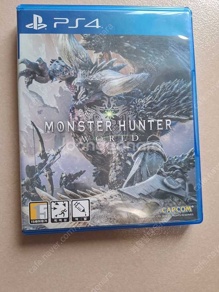 PS4 PRO 몬스터헌터 에디션 및 게임2개 판매합니다--5
