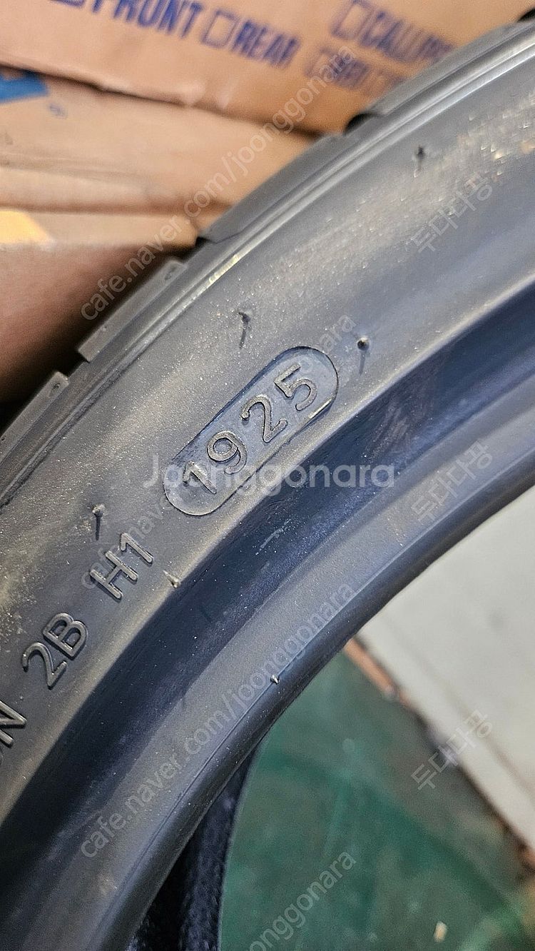 한국타이어 s1 evo3 245 35 19 미사용 신품...--3