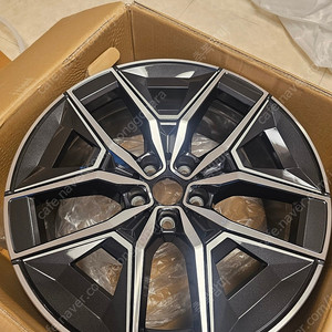 BMW G60 520i m 순정 19인치 휠 936M