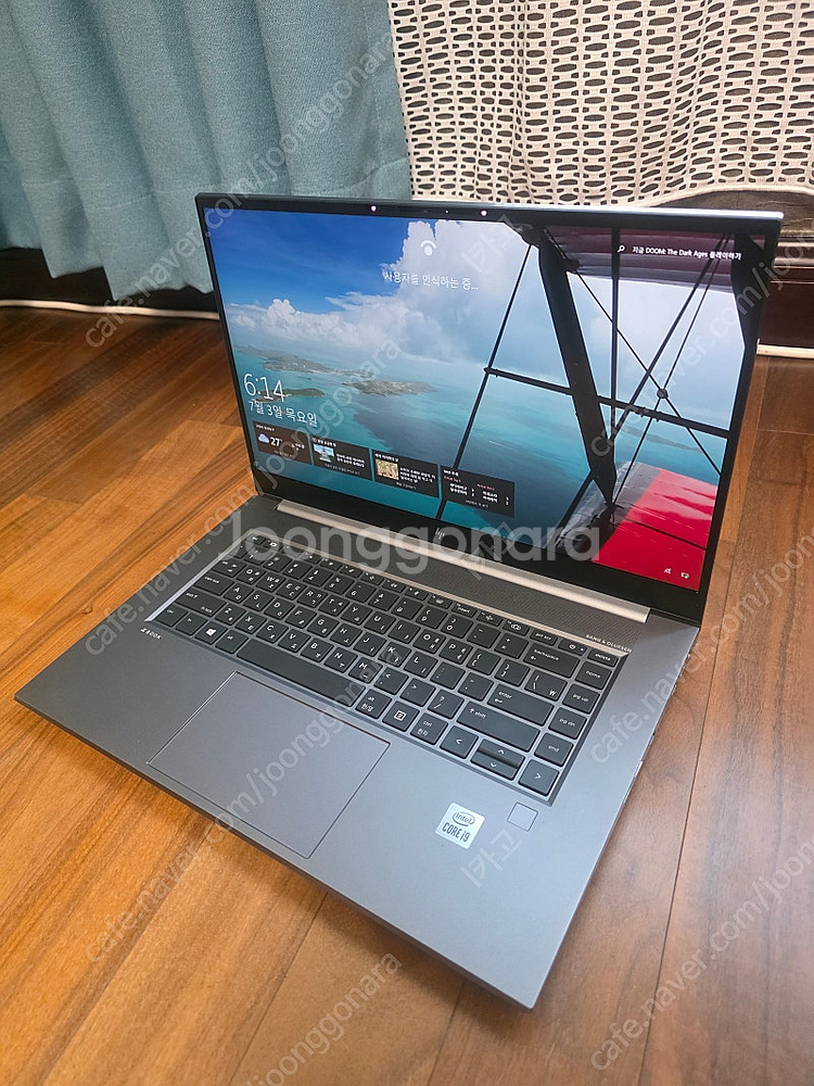 HP ZNook Studio G7 Workstation--1