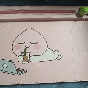 카카오프렌즈 태블릿거치대 겸용 무선충전마우스패드
