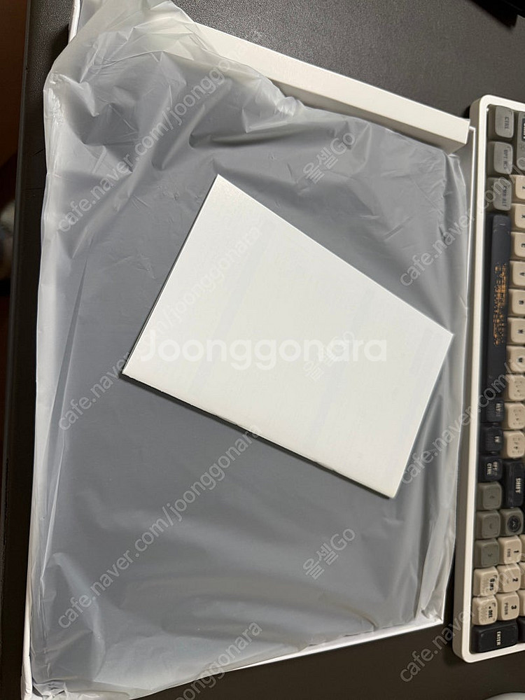 구조독 아이패드프로 M4 13인치 매직키보드 새상품 팝...--1