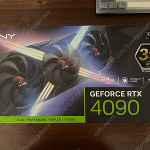 PNY XLR8 지포스 RTX 4090 VERTO