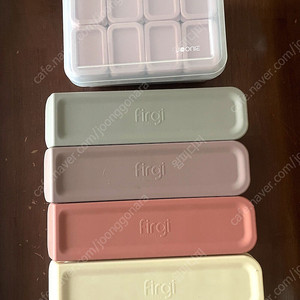 이유식큐브틀 퍼기6구 4개, 주니8구 1개