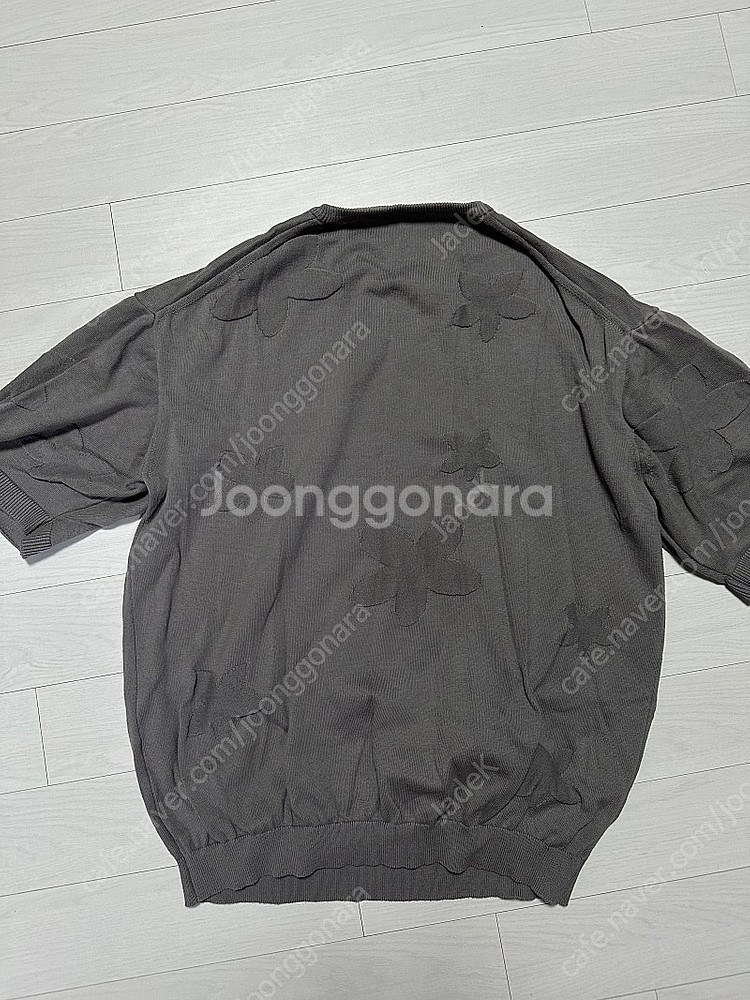 [4]해칭룸 플로럴 자카드 니트 그레이--1