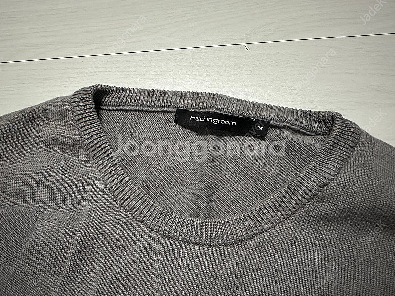 [4]해칭룸 플로럴 자카드 니트 그레이--2