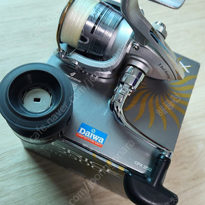 [가격다운]다이와 스피닝릴 카프리스-x2500 팝니다