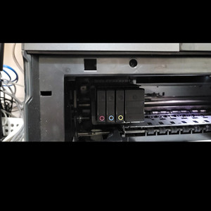경남진주 입니다 hp8620 hp950헤드팔아요 인터넷에 hp950헤드 검색하시면 호환되는 제품을 보실수있습니다