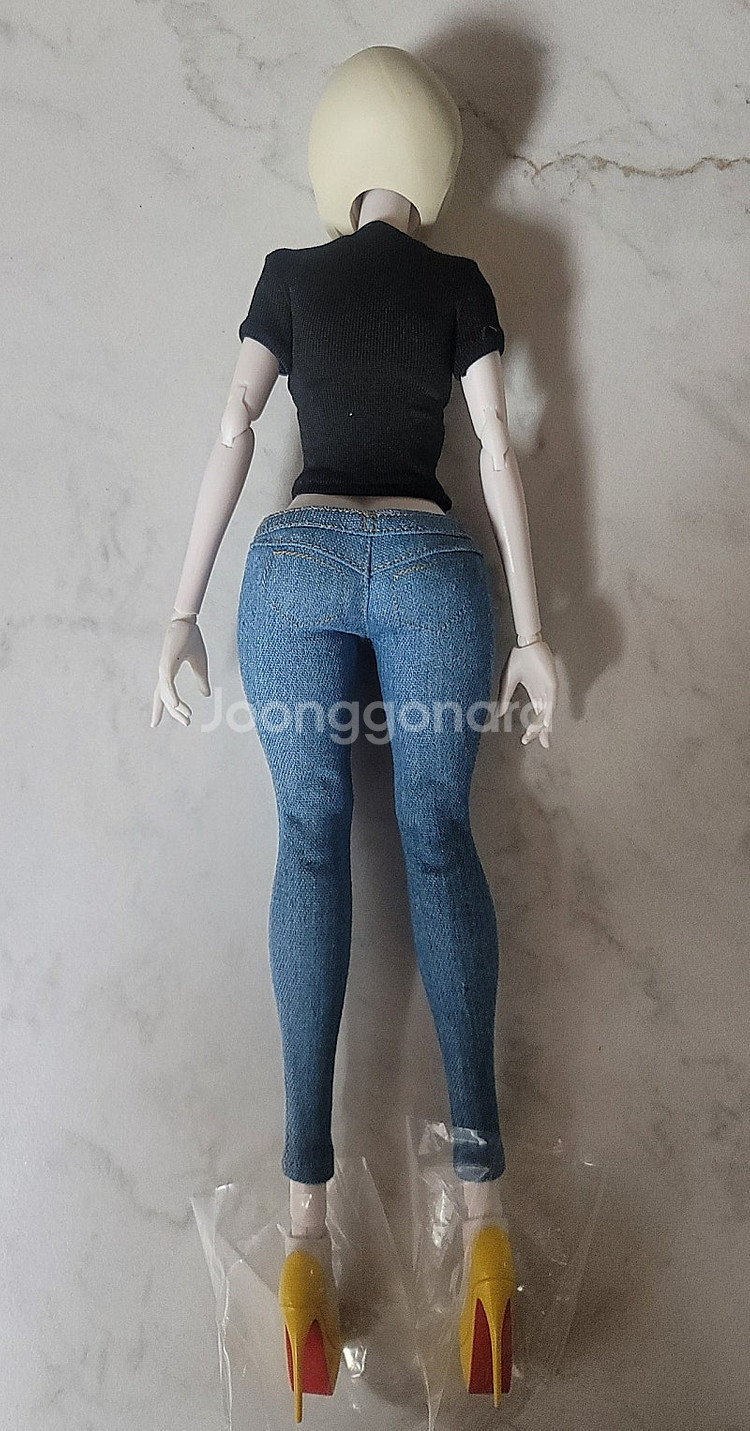underversehq threea 3a wwr NOM...--7