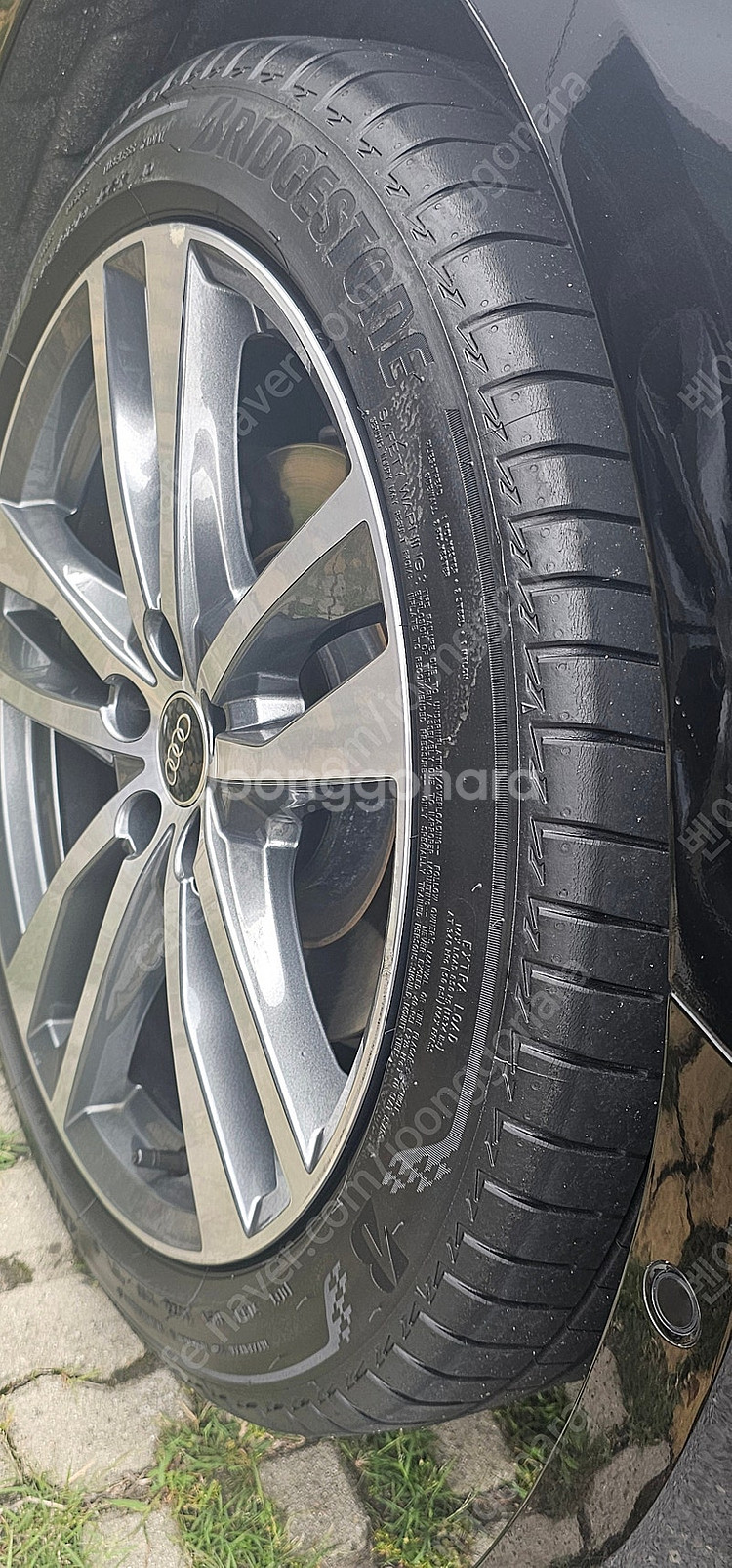 브리지스톤 245/45R19 타이어--2