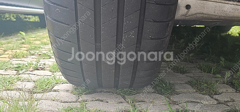 브리지스톤 245/45R19 타이어--3