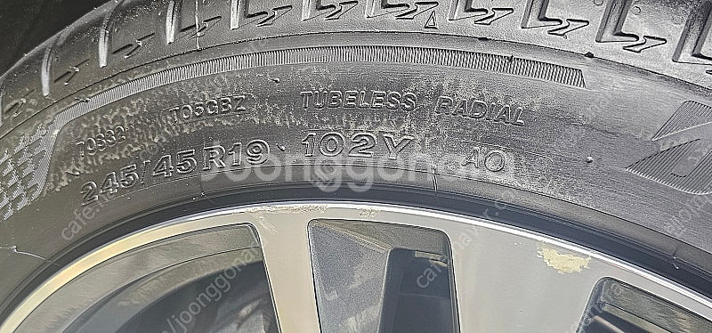 브리지스톤 245/45R19 타이어--5