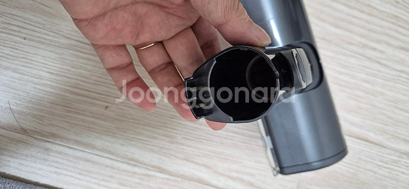 LG 코드제로 청소기용 침구흡입구 팝니다--3