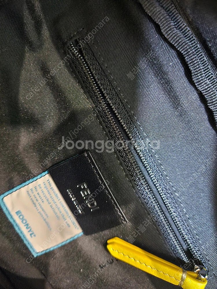 매장 정품 펜디 벨트백 새상품--3