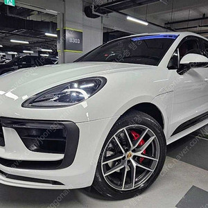 포르쉐 마칸 중고차 할부가능 흰색 2022년식 30,626km 가솔린 2.9 S 중고차 할부가능