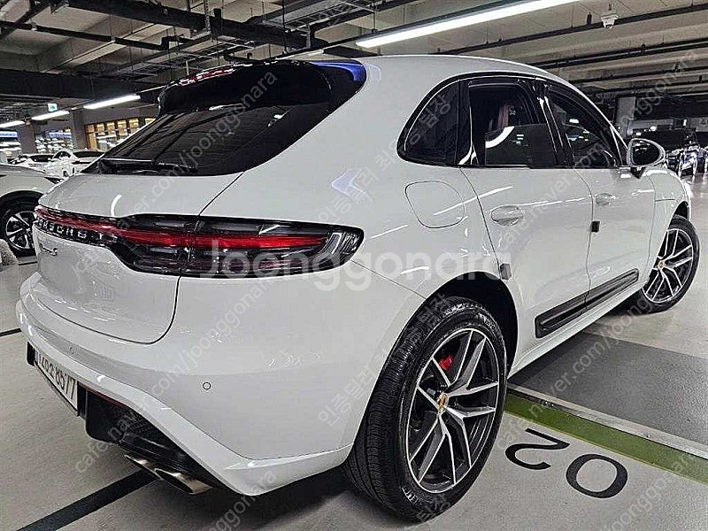 포르쉐 마칸 중고차 할부가능 흰색 2022년식 30,6...--4