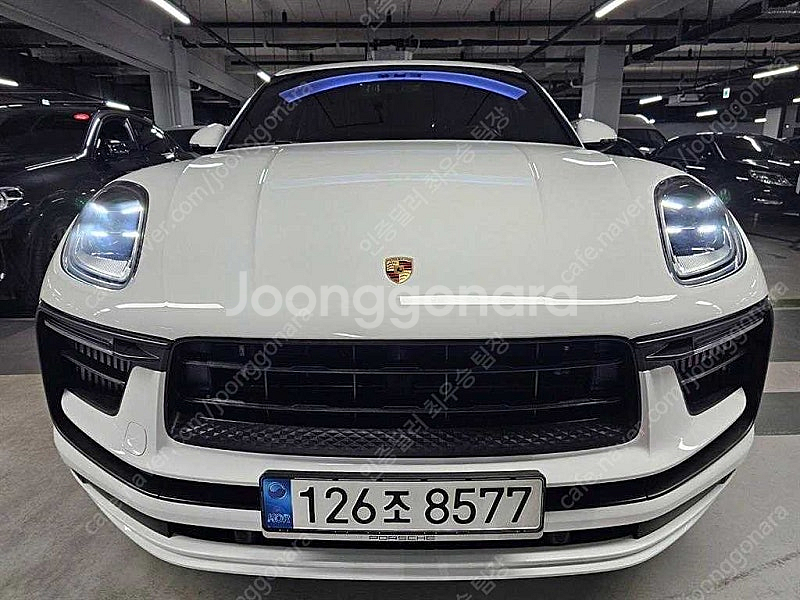 포르쉐 마칸 중고차 할부가능 흰색 2022년식 30,6...--6