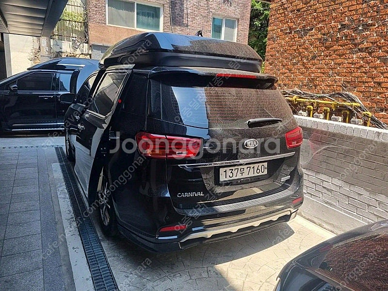 더뉴 카니발 중고 가격 중고 카니발 검정색 2019년식...--4