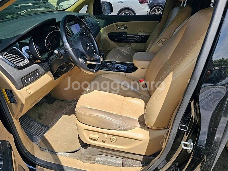 더뉴 카니발 중고 가격 중고 카니발 검정색 2019년식...--5