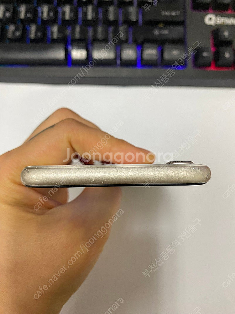 495960 아이폰SE3 화이트 128GB (버전16....--3
