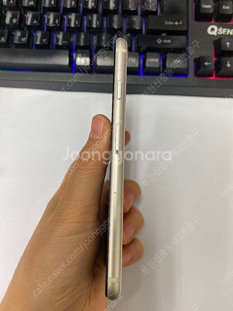 495960 아이폰SE3 화이트 128GB (버전16....--6