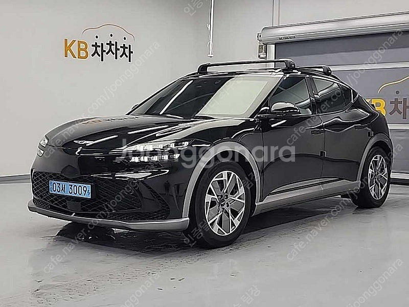 제네시스 GV60 중고 GV60 검정색 2022년식 스...--3