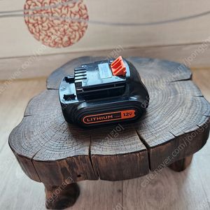 블랙앤데커 12V 1.5Ah 배터리 판매합니다